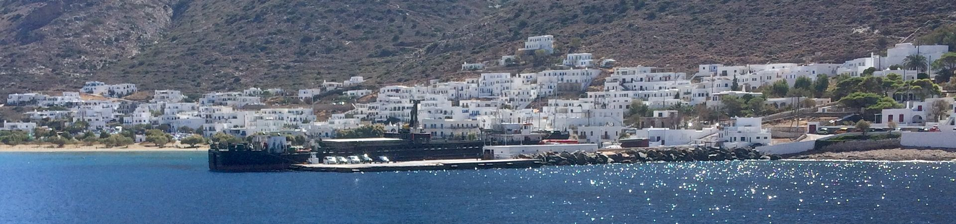 Arrivée au port de Kamares - Sifnos - Cyclades