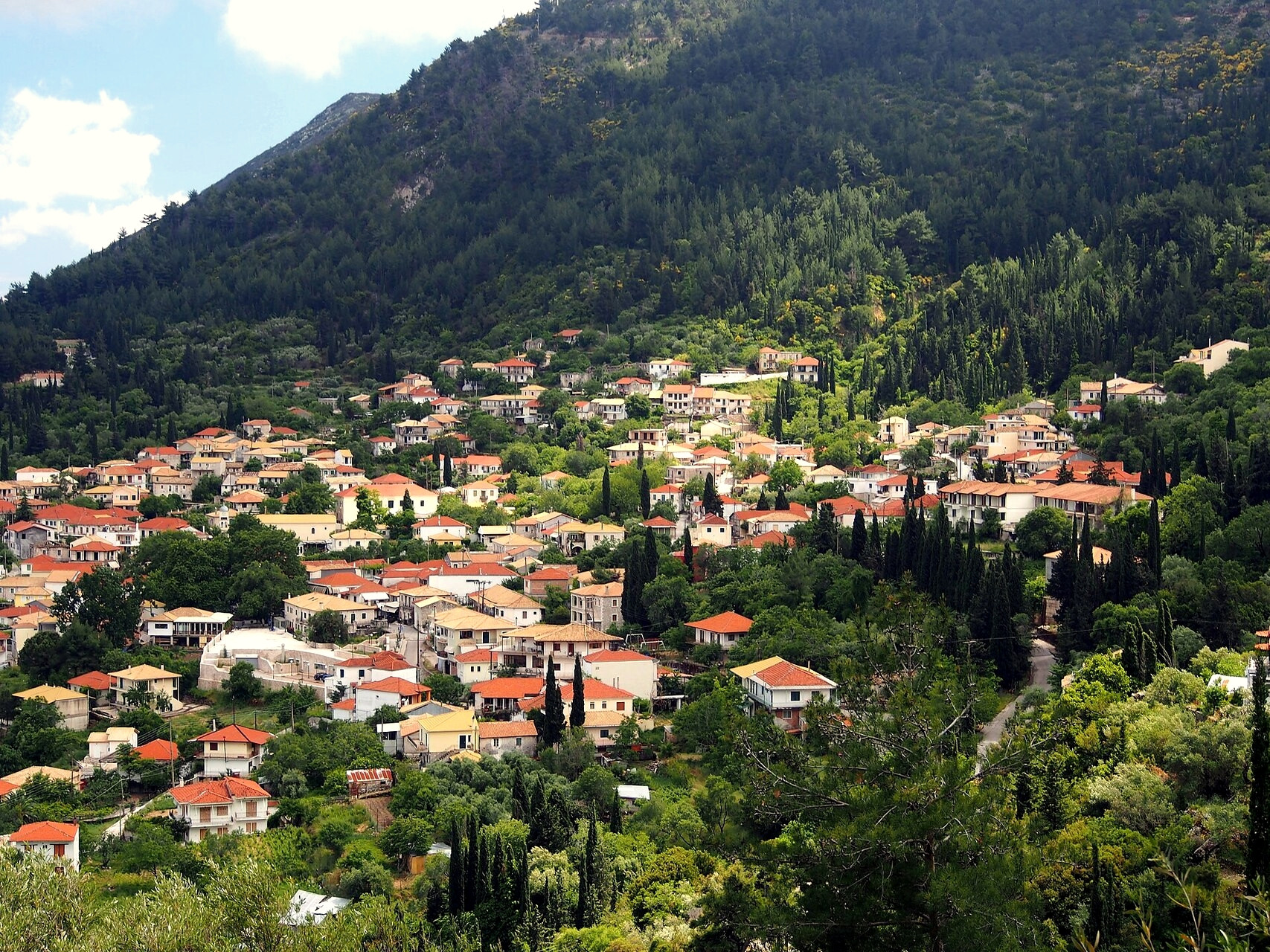 Le village de montagne de Karya dans les collines de Leucade - Îles Ioniennes - Grèce