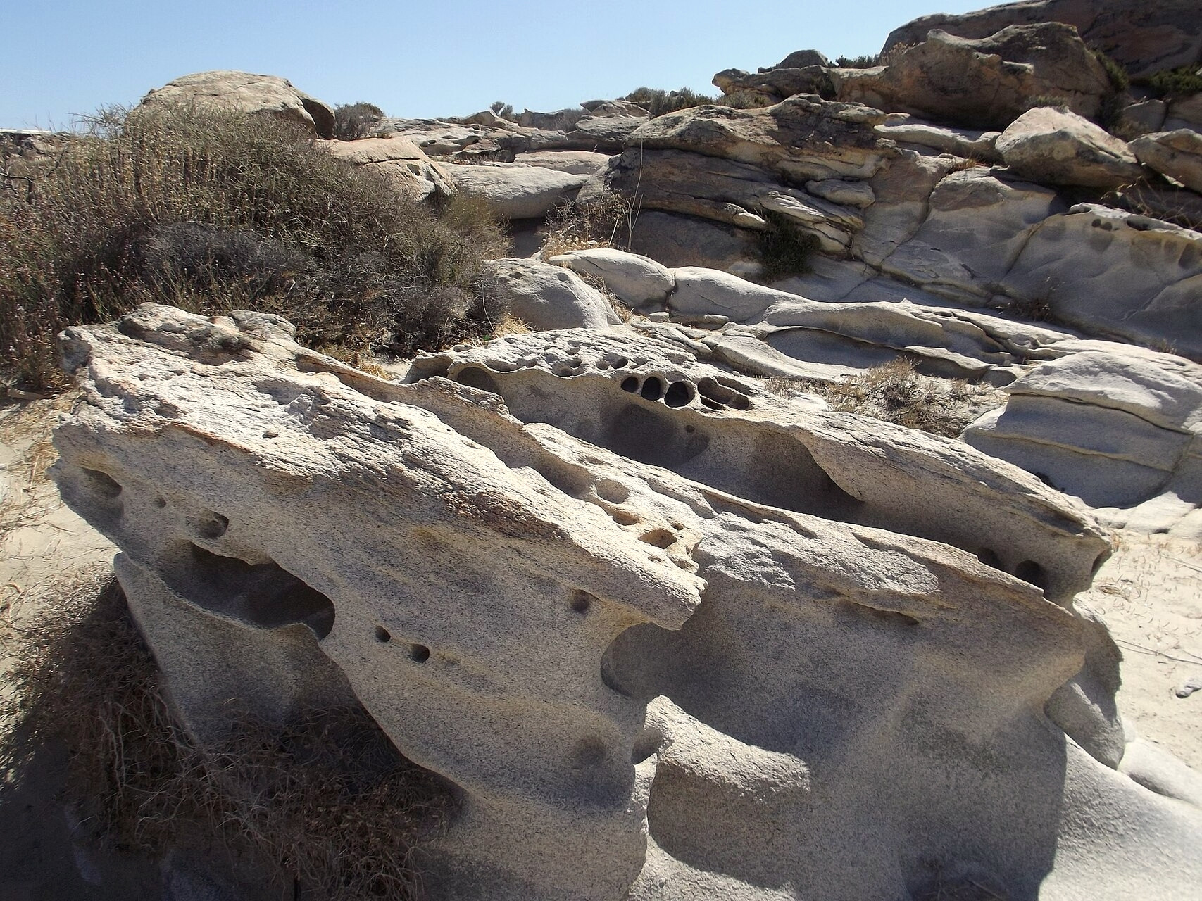 Formations de granit sculptées de Kolymbithres - Paros, Cyclades - Grèce © Demetria pl / Wikimedia (CC BY-SA 4.0)