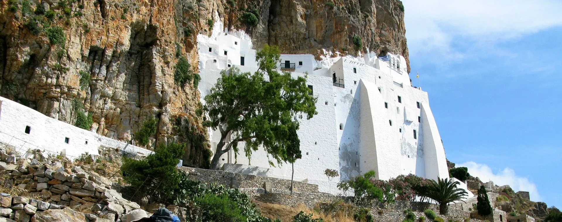 Monastère Chozoviotissa creusé dans la falaise - Île d'Amorgos - Grèce