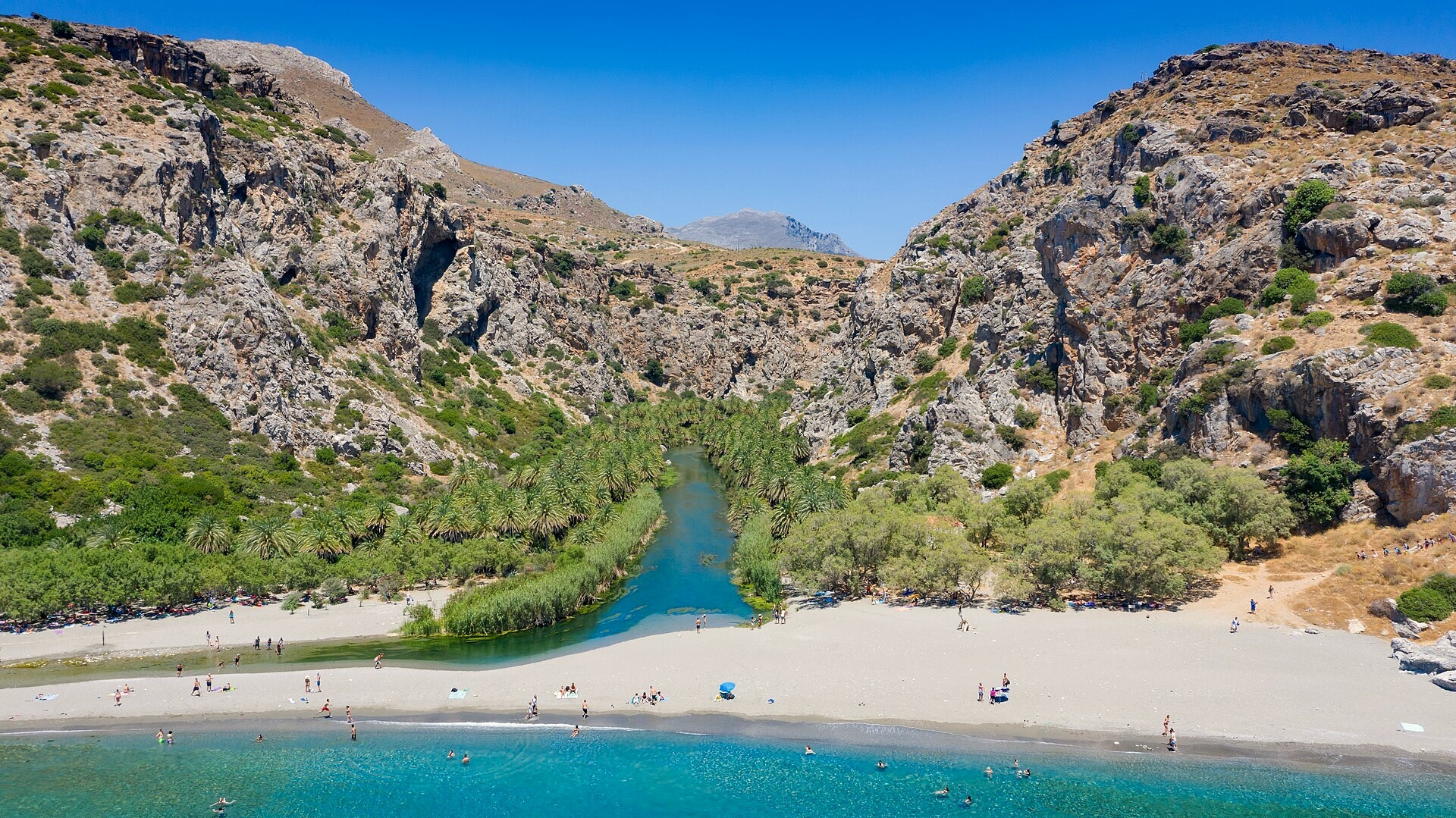 Plage de Preveli, palmeraie et rivière - Crète - Grèce © dronepicr / Wikimedia (CC BY 2.0)