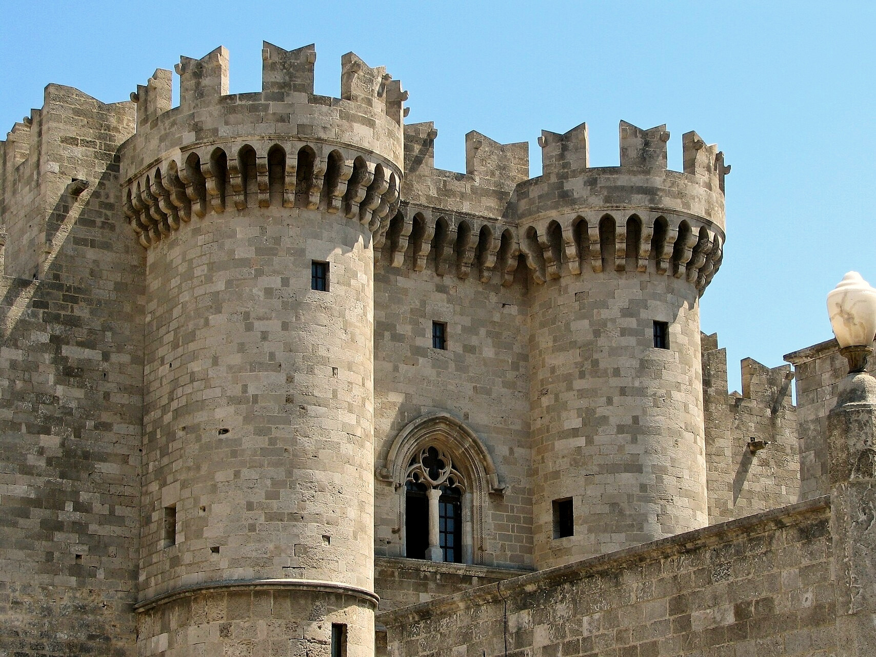 Palais des Grands Maîtres, vieille ville médiévale - Rhodes, Dodécanèse - Grèce © Norbert Nagel / Wikimedia (CC BY-SA 3.0)