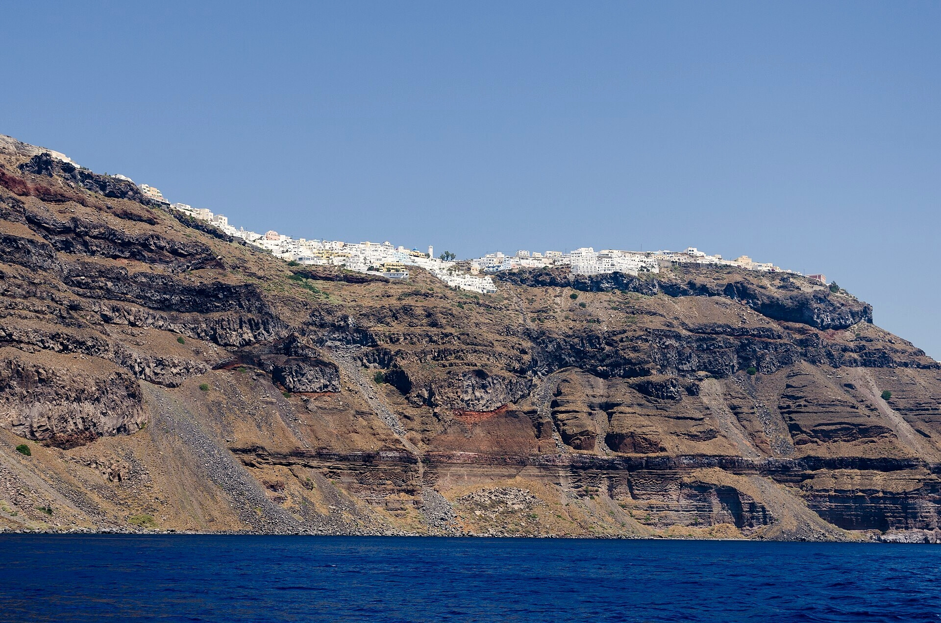 Le rebord de la caldeira à Firostefani - Santorin, Cyclades - Grèce © Norbert Nagel / Wikimedia (CC BY-SA 3.0)