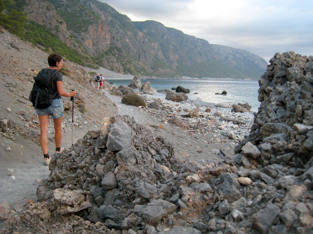 Randonneurs sur sentier côtier - Crète - Grèce