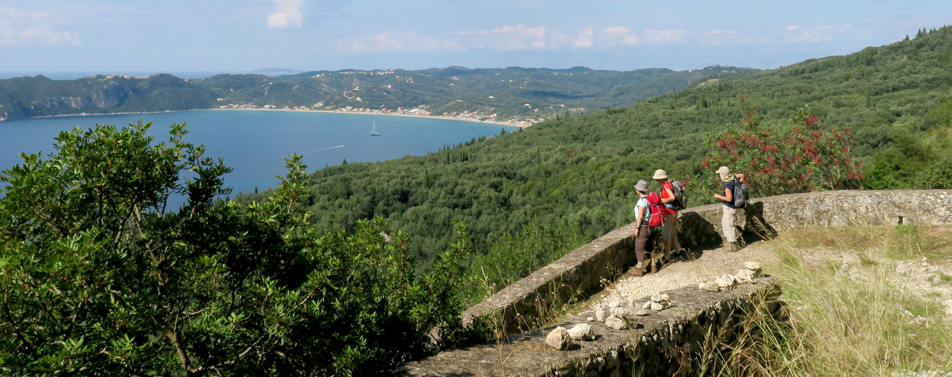 Descente sur la baie d'Ágios Geórgios