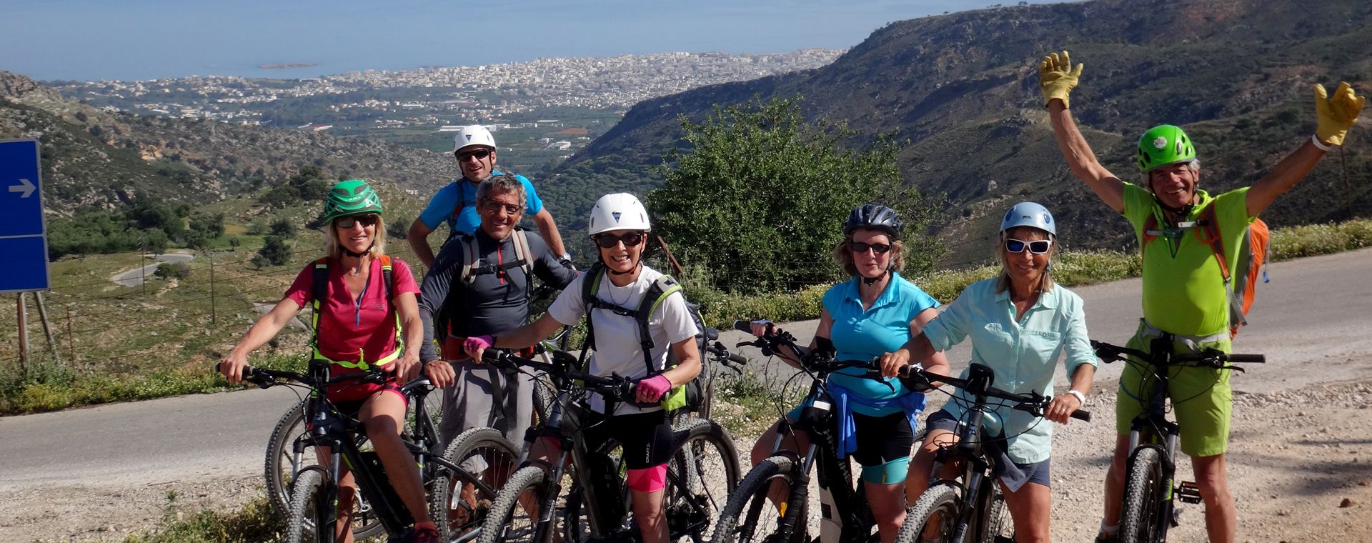 groupe-cyclistes-vae-crete