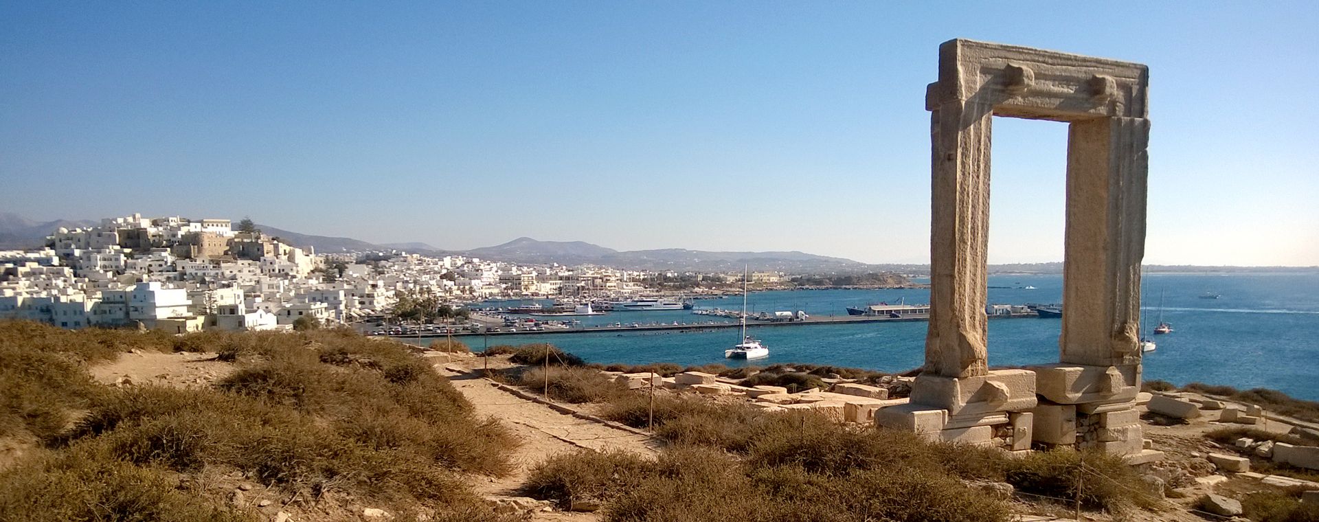 Porte du temple d'Apollon de Naxos