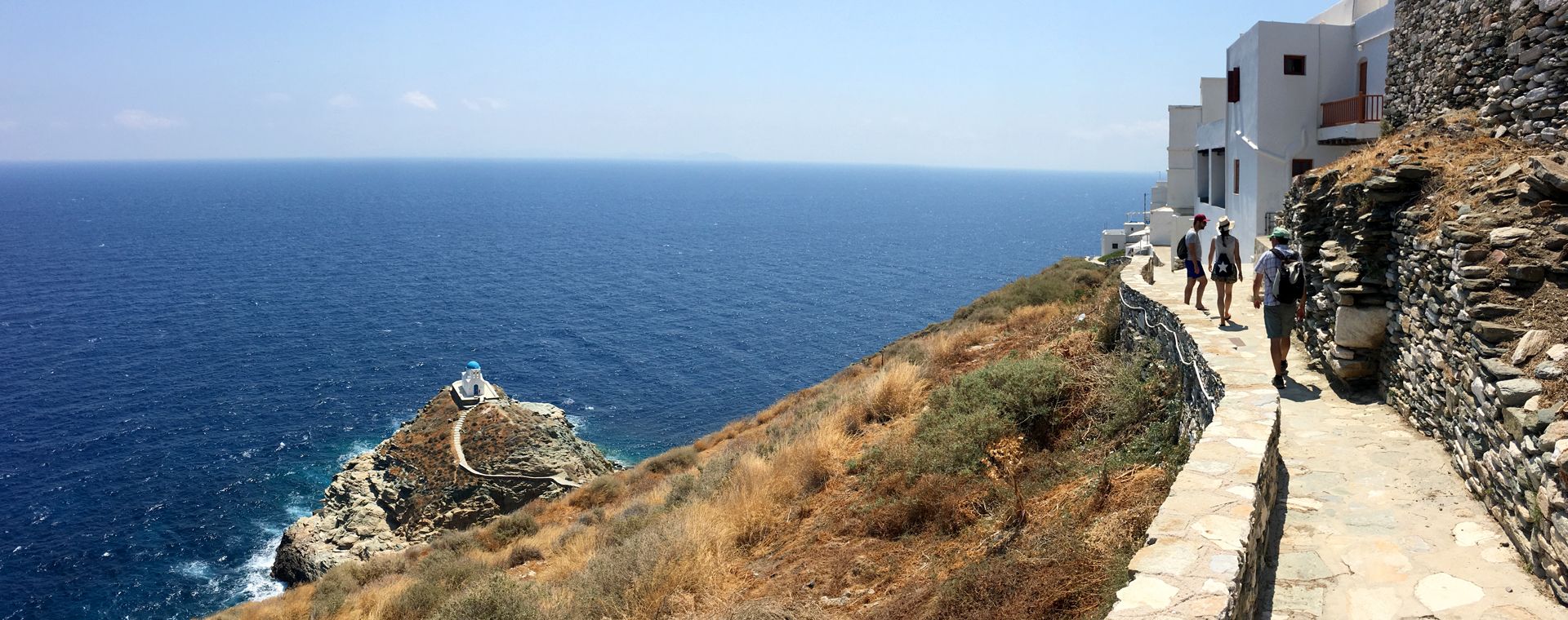 Randonnée sur l'île de Sifnos et la chapelle Efta Martyres, Grèce
